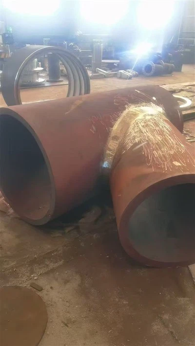 711 × 610 × 52 tuab {{walled palled carbon steel welded y {}} hom Tee